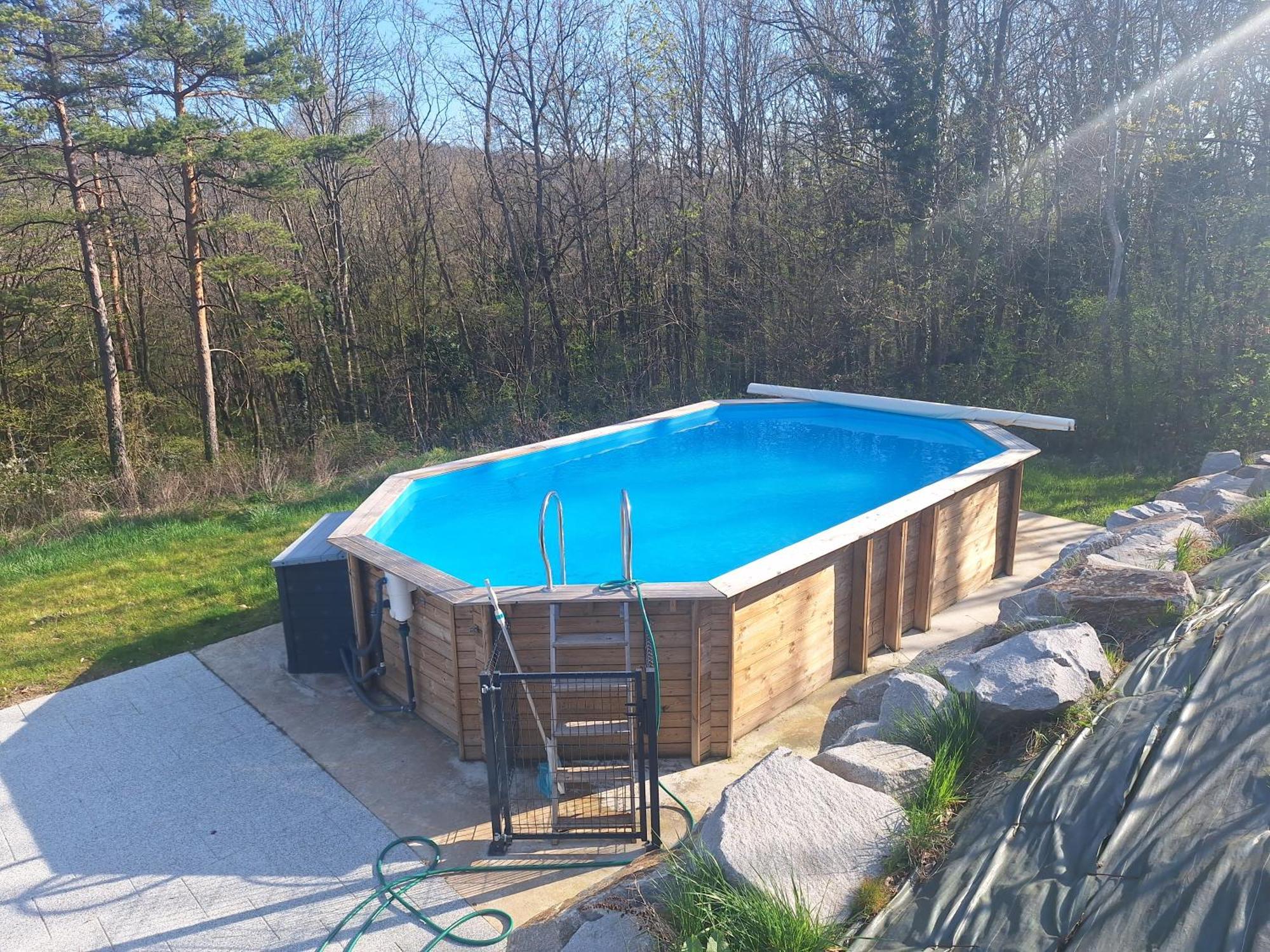 Le Avec Piscine -
